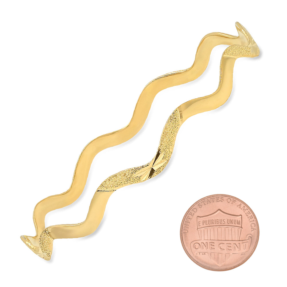 7.6mm Gold Plated Wavy Edge Bangle Bracelet